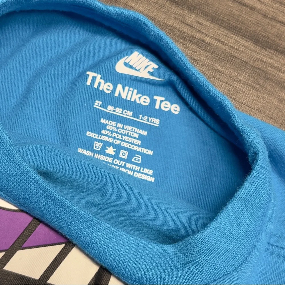 NIKE Boys Size 2T Nike Collection
